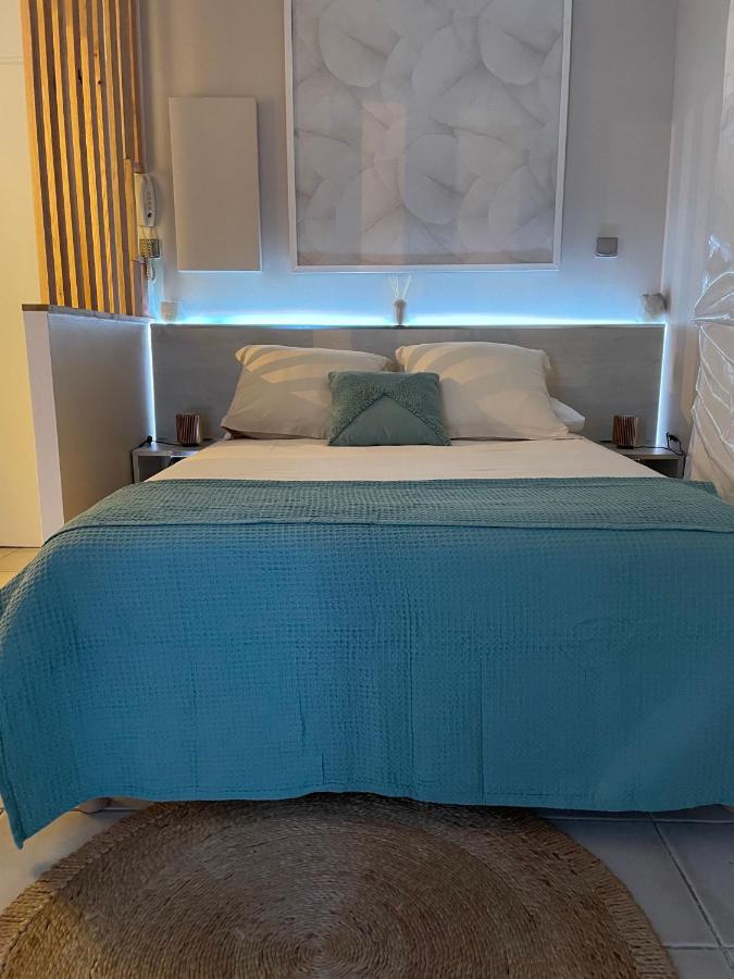 Apartamento Le Coeur Daisy'L Saint Denis Centre Exterior foto